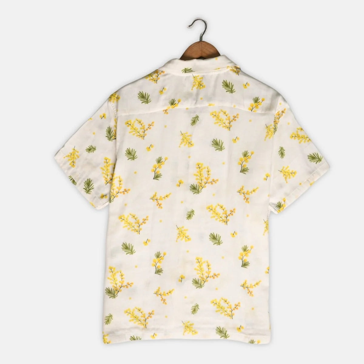 Minimal Floral Print Cuban Collar Half Sleeve Shirt for Men, Premium White Casual Summer Shirt, Botanical Resort Beach Vacation Button Down Shirt